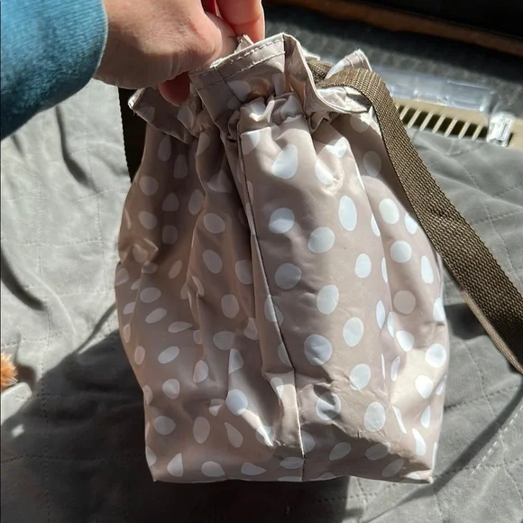 Chic Brown and White Drawstring Bag - Picture 3 of 8